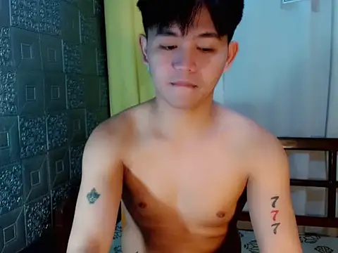 Snapshot of Albertx_Destroyer69 chatting on 12-21-25, 05:14 Albertx Destroyer69 online show from 12-21-25, 05:14