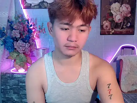 Snapshot of Albertx_Destroyer69 chatting on 05-30-26, 02:40 Albertx Destroyer69 online show from 05-30-26, 02:40