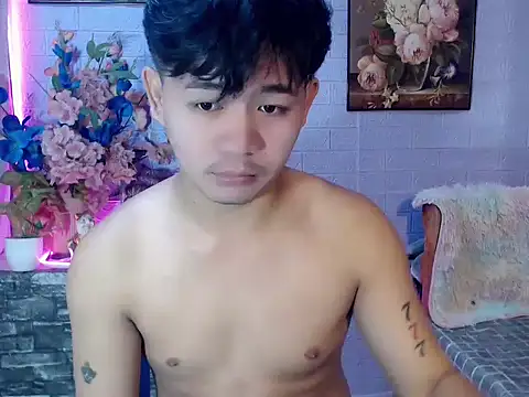 Snapshot of Albertx_Destroyer69 chatting on 06-19-26, 01:11 Albertx Destroyer69 online show from 06-19-26, 01:11