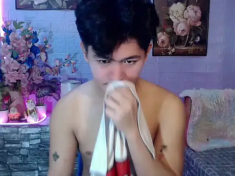 Snapshot of Albertx_Destroyer69 chatting on 06-12-26, 03:59 Albertx Destroyer69 online show from 06-12-26, 03:59