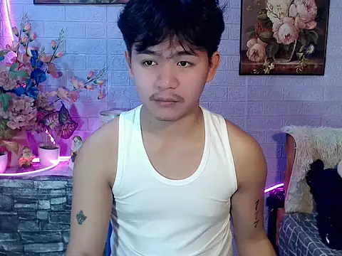 Snapshot of Albertx_Destroyer69 chatting on 06-07-26, 02:39 Albertx Destroyer69 online show from 06-07-26, 02:39