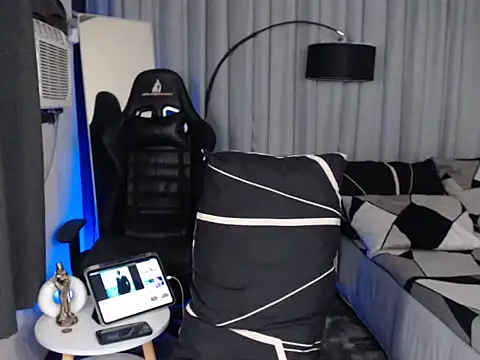 alexsuckable01 online show from 07-17-26, 10:40