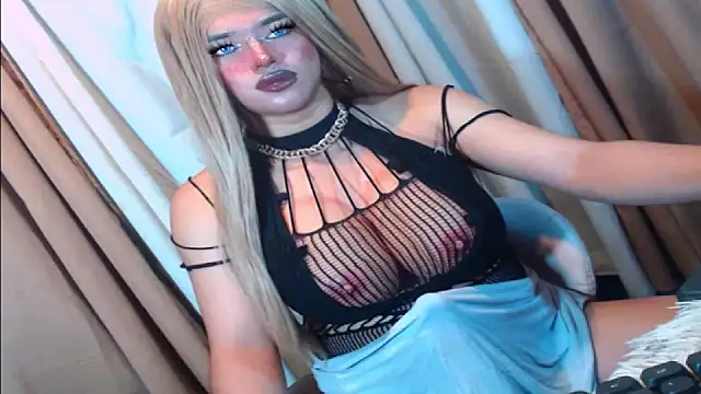 Snapshot of GoddessOFHUGEx chatting on 10-05-25, 03:47 GoddessOFHUGEx online show from 10-05-25, 03:47
