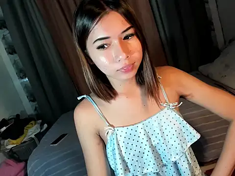 Naughtychen18 online show from 11-07-25, 12:15