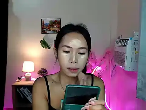 Shindoll online show from 10-25-25, 09:41