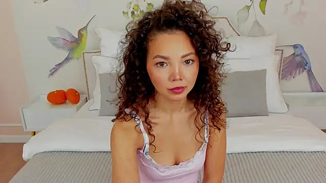 MargaretPeace online show from 10-08-25, 03:19