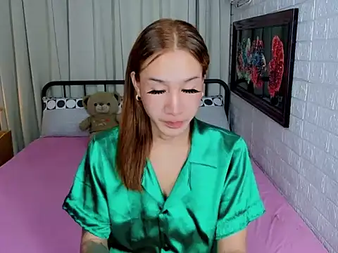 TRANSGODDESSA online show from 11-07-25, 02:32