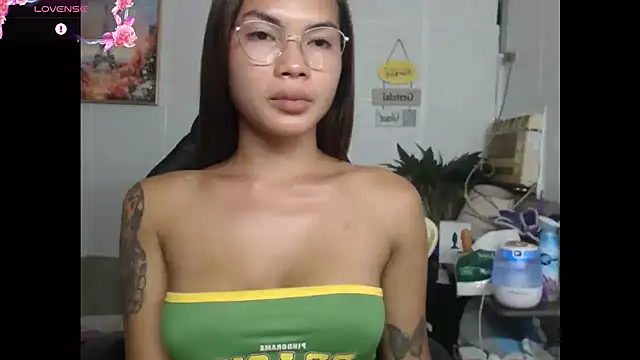 lucyheart777 online show from 06-16-26, 05:40