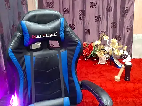 lucyheart777 online show from 10-29-25, 02:21