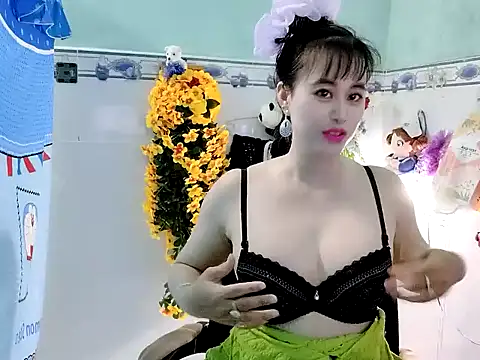 emgaixinhngoan online show from 10-01-25, 03:44