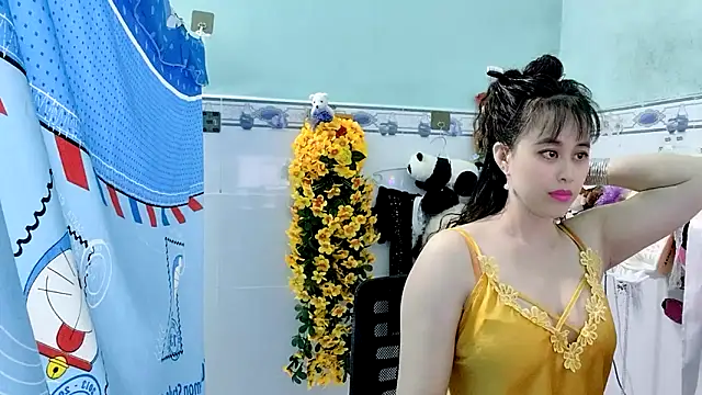 emgaixinhngoan online show from 10-03-25, 04:19