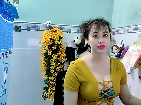emgaixinhngoan online show from 09-30-25, 12:38