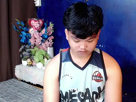 Reynelcock online show from 03-20-26, 06:09