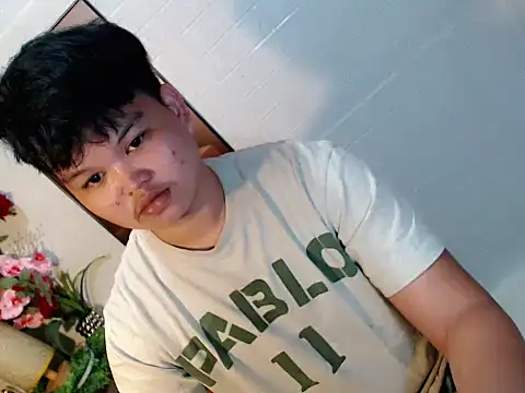 Reynelcock online show from 06-05-26, 05:34