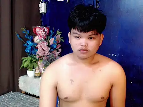 Reynelcock online show from 03-26-26, 07:01