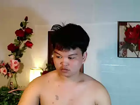 Reynelcock online show from 07-13-26, 04:34