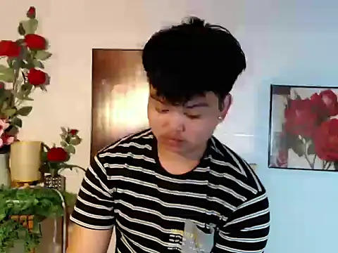 Reynelcock online show from 07-18-26, 09:29