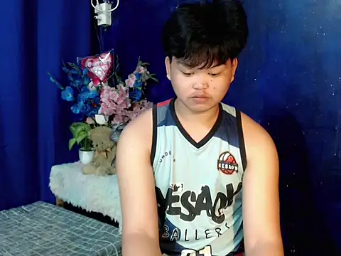 Reynelcock online show from 11-25-25, 02:45