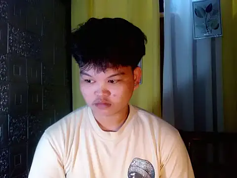 Reynelcock online show from 11-05-25, 01:42