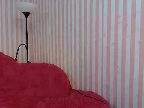Snapshot of kittysammy chatting on 05-12-26, 01:46 kittysammy online show from 05-12-26, 01:46