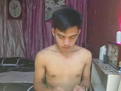 urhot chany online show from 12-18-25, 06:34