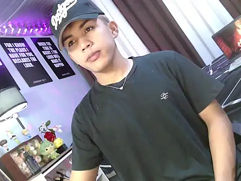 Snapshot of urhot_chany chatting on 07-21-26, 04:36 urhot chany online show from 07-21-26, 04:36