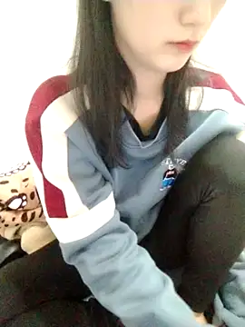 Kembong01 online show from 12-18-25, 06:01