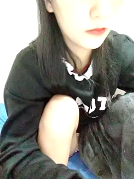 Kembong01 online show from 12-23-25, 01:49