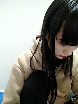 Kembong01 online show from 11-18-25, 01:36