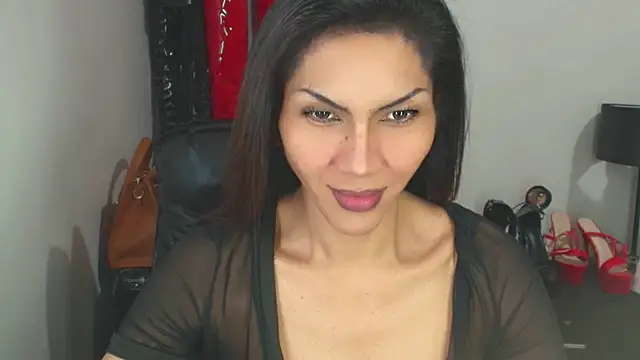 JadeScarlet LoveLace online show from 10-05-25, 07:21