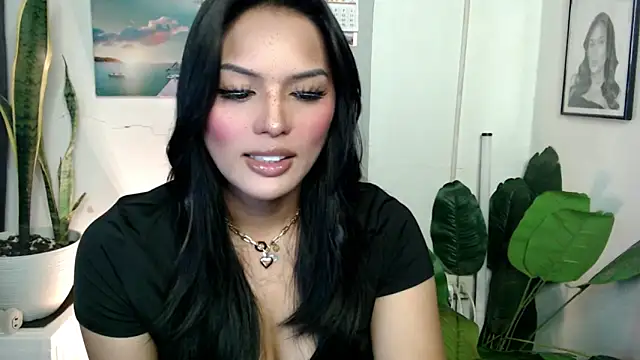 Snapshot of Wena_Larson88 chatting on 01-08-26, 12:55 Wena Larson88 online show from 01-08-26, 12:55
