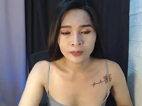 Snapshot of sweetsasha68 chatting on 06-19-26, 12:11 sweetsasha68 online show from 06-19-26, 12:11