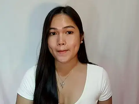 Snapshot of _christine_ chatting on 05-23-26, 08:24 christine online show from 05-23-26, 08:24