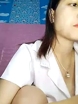 Heny LT online show from 10-23-25, 02:32