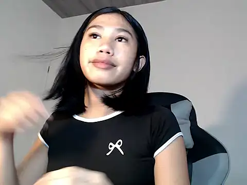 Maxine Sucks online show from 10-26-25, 05:41