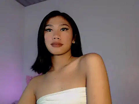 Maxine Sucks online show from 10-29-25, 01:43