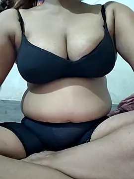 HOTT SHANAYA online show from 09-08-25, 04:39