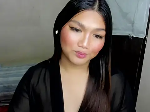 Lou heart online show from 10-22-25, 03:55