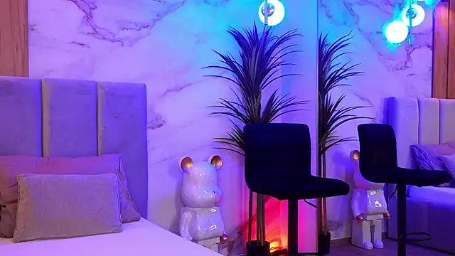 Snapshot of Izabellle02 chatting on 02-09-26, 05:38 Izabellle02 online show from 02-09-26, 05:38