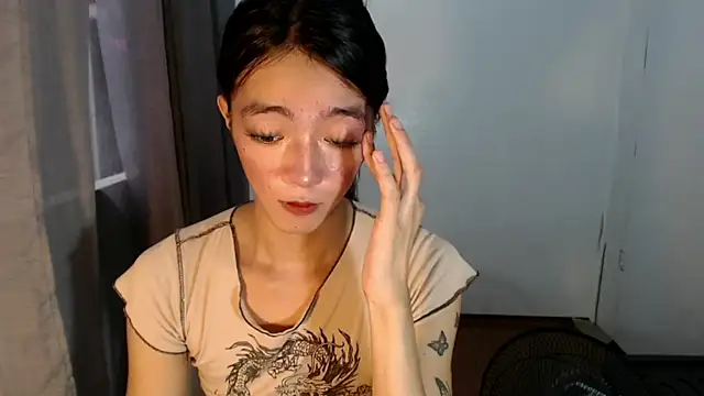 Snapshot of slimladyxoxo chatting on 10-10-25, 07:20 slimladyxoxo online show from 10-10-25, 07:20