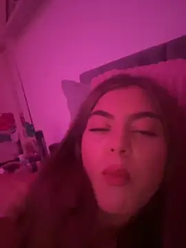 YoungLeo2006 online show from 09-08-25, 08:41