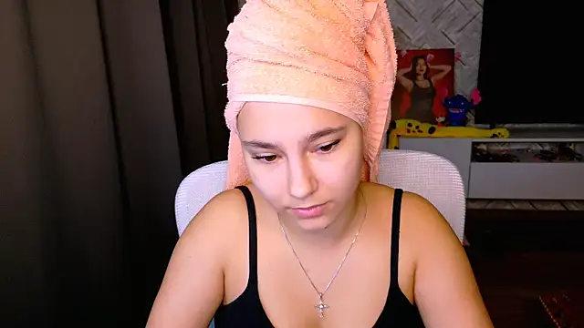 Snapshot of Arianna_Grend chatting on 10-17-25, 11:34 Arianna Grend online show from 10-17-25, 11:34