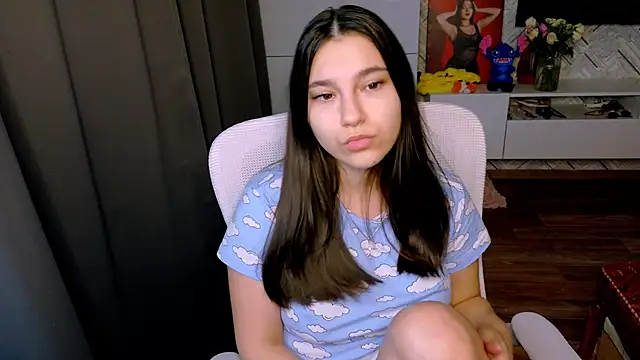 Arianna Grend online show from 11-20-25, 05:35