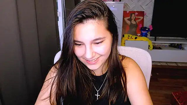 Snapshot of Arianna_Grend chatting on 10-07-25, 11:00 Arianna Grend online show from 10-07-25, 11:00