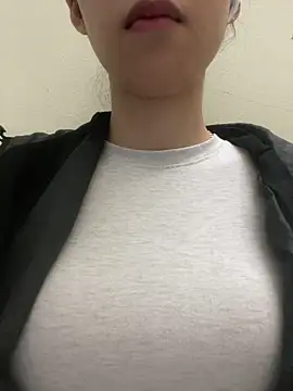 meomeo2k6 online show from 02-12-26, 06:57