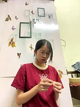 meomeo2k6 online show from 10-27-25, 01:45