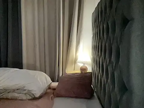 hotrerexxx online show from 10-30-25, 08:45