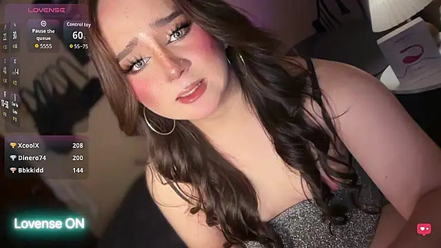 Snapshot of hotrerexxx chatting on 05-31-26, 02:23 hotrerexxx online show from 05-31-26, 02:23