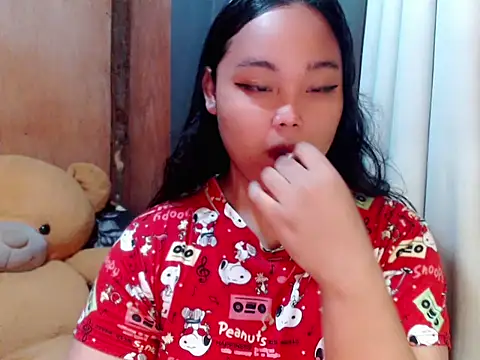  Lylia online show from 11-21-25, 09:36