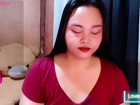 Snapshot of _Lylia chatting on 07-24-26, 06:42 Lylia online show from 07-24-26, 06:42